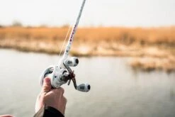 Abu Garcia Veritas Baitcasting Rod 26 Abu Garcia Veritas Baitcasting Rod -Fishing Products Store ABU CASTING ROD VERITAS PLX LIFESTYLE 2021 003